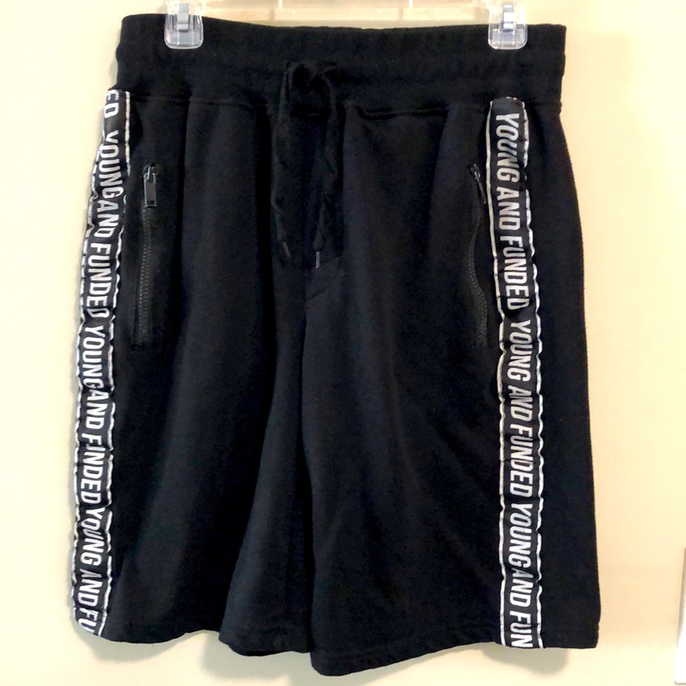 Carbon Shorts Men SZ M Black